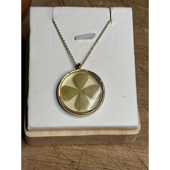 Four-Leaf Clover Pendant Necklace With Gold-Tone Chain - Picture 2 of 5